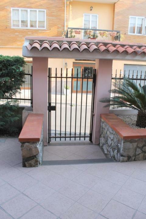 דירות סקליאה The Lemon Tree House מראה חיצוני תמונה